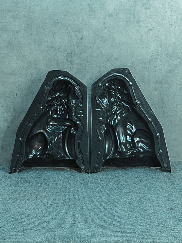 Лев малый АБС правый