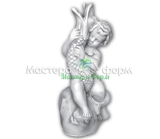 "Мальчик с рыбой"