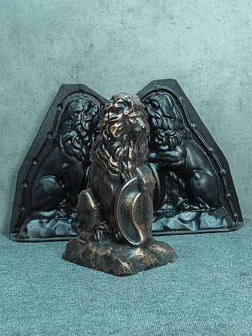 Лев малый АБС правый