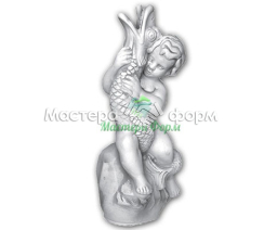 "Мальчик с рыбой"